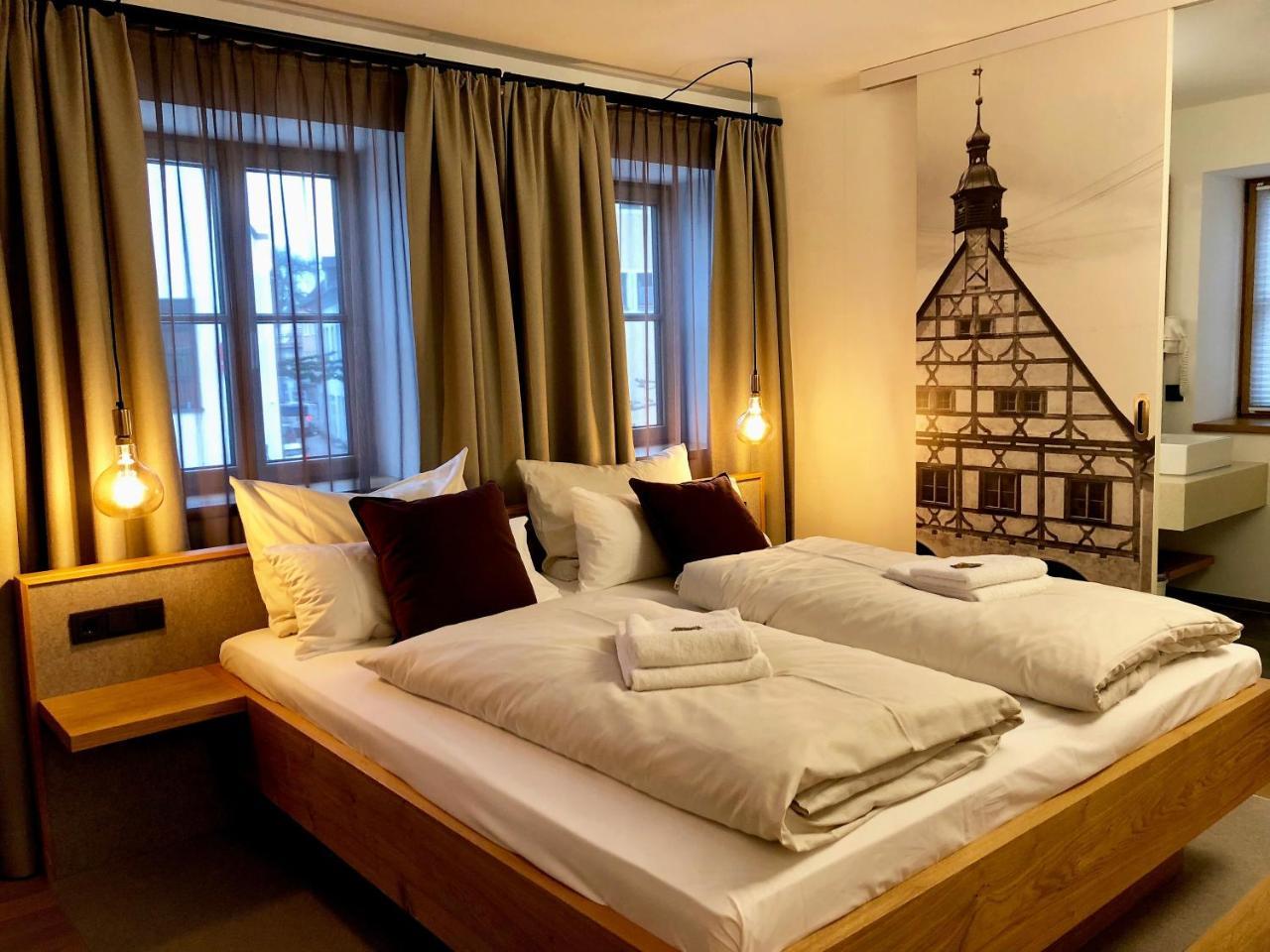 Stadthotel Kachelofen Krumbach Exterior foto